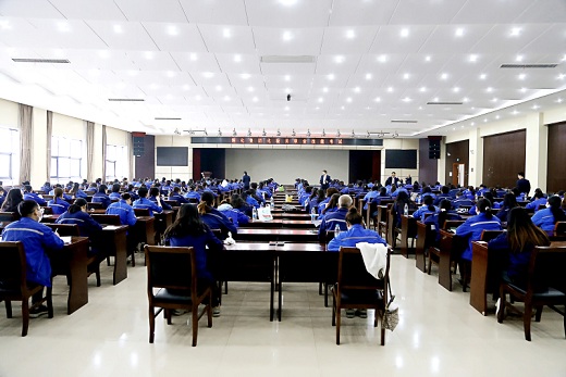 集團公司開展化驗員業(yè)務技能達標測試